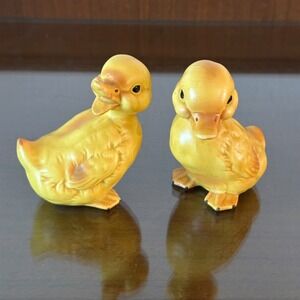 Pair of Lefton Baby Duckling Figurines Japan Yellow Ceramic 1960s Vintage Easter